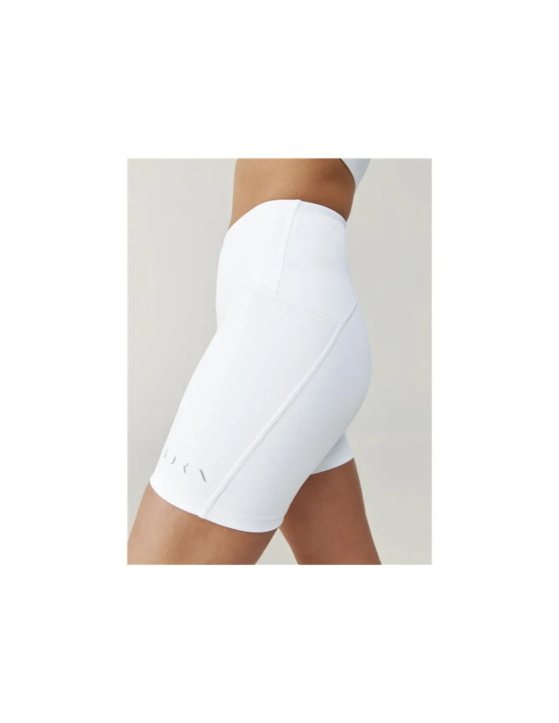 Pantalones cortos Born Living Yoga Colette Blanco Mujer